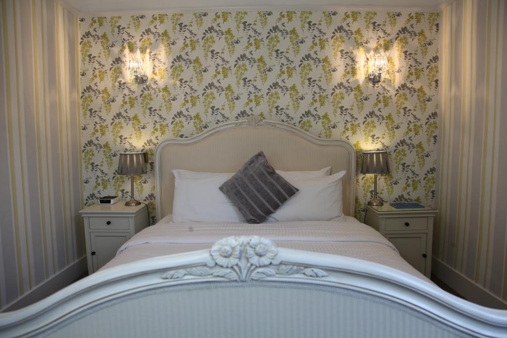 Singleton Lodge Country House Hotel Poulton-le-Fylde Room photo