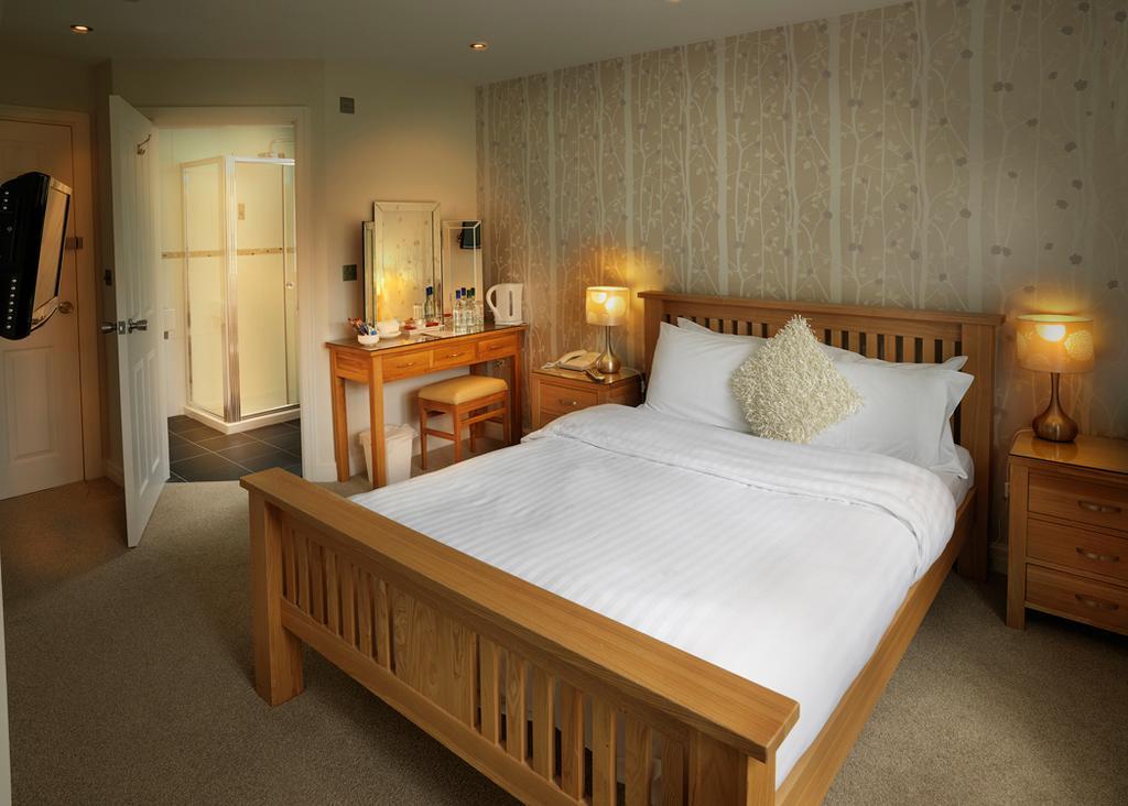 Singleton Lodge Country House Hotel Poulton-le-Fylde Room photo